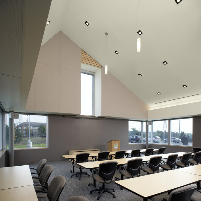 Halton Regional Police - Burlington - Oct 2007
Non exclusive, unlimited time license for print & web to CS&P
416-482-5002