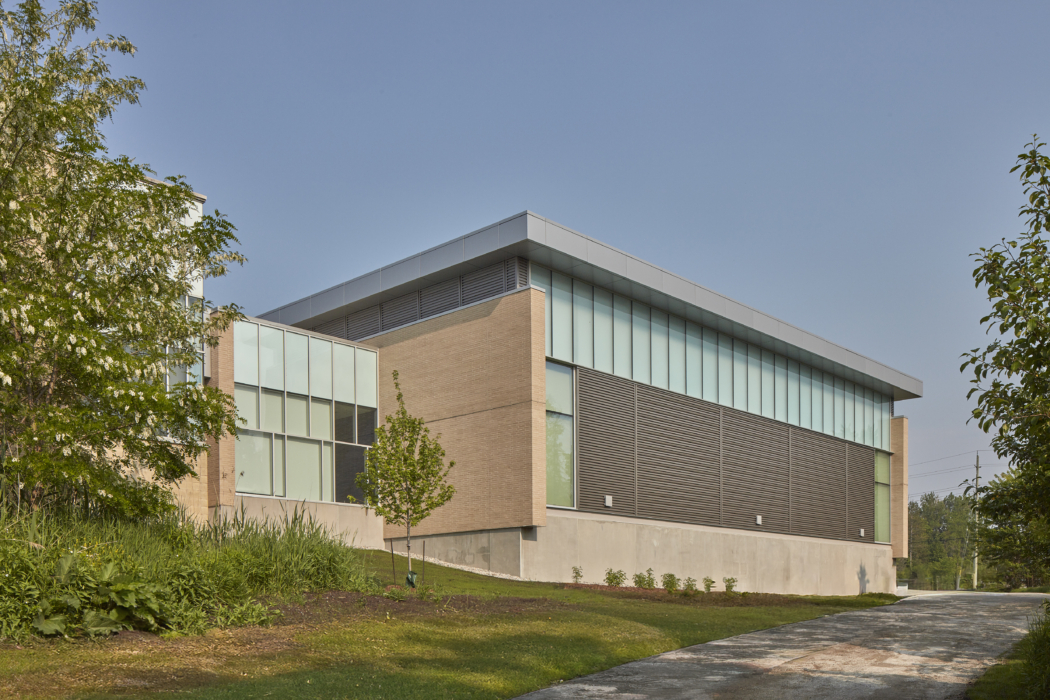 Stronach Rec Centre-4593 no hoarding